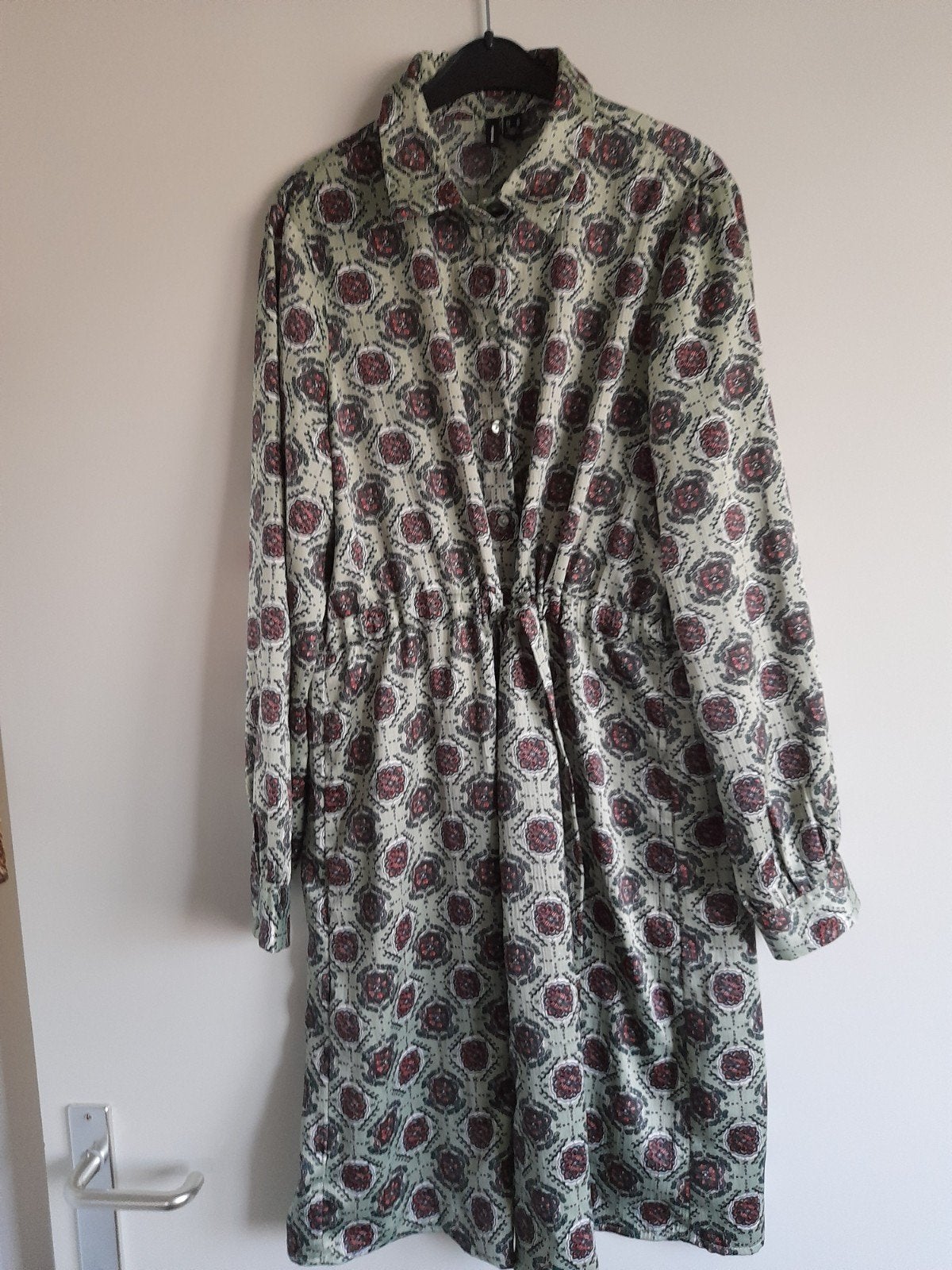 Dames jurk mt M groen ONLY, Only, Ophalen of Verzenden, Zo goed als nieuw, Knielengte