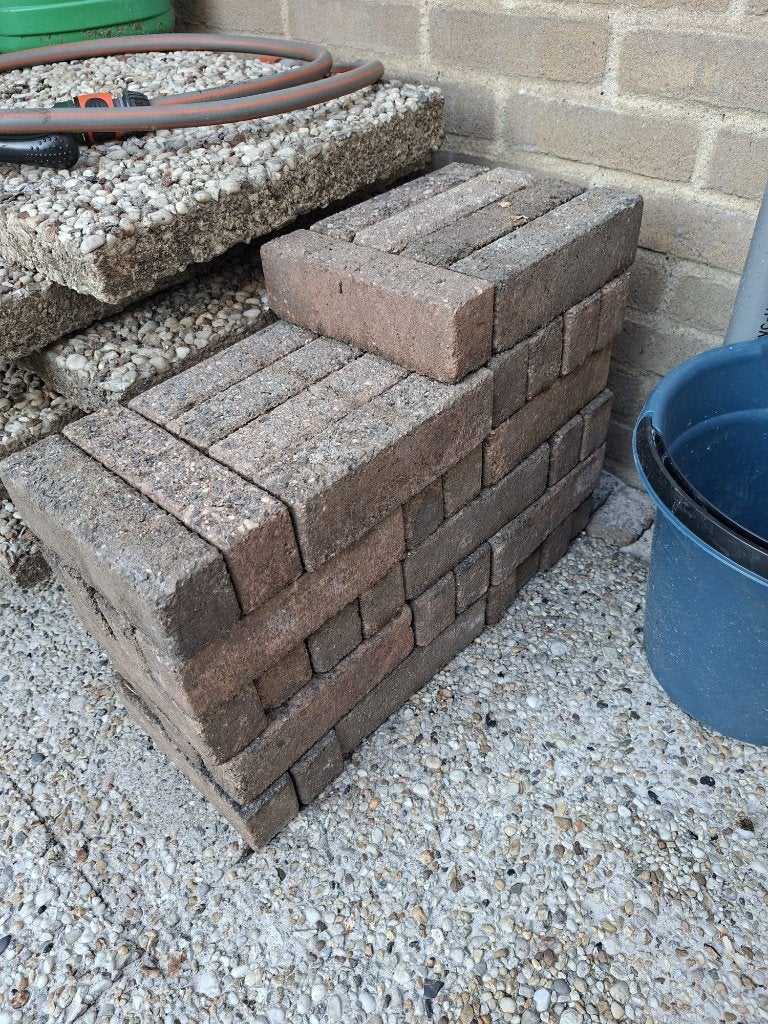 Gratis klinkers, 5x20 cm ong. 55 stuks, Tuin en Terras, Ophalen, Zo goed als nieuw, Beton, Klinkers