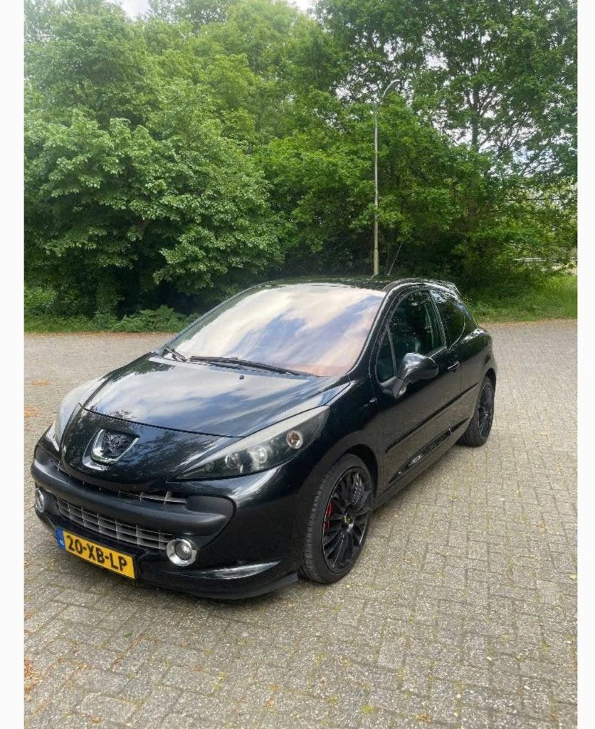 Peugeot 207 1.6 16V Turbo 3DRS 2007 Zwart, Auto's, Voorwielaandrijving, 4 cilinders, Zwart, Handgeschakeld