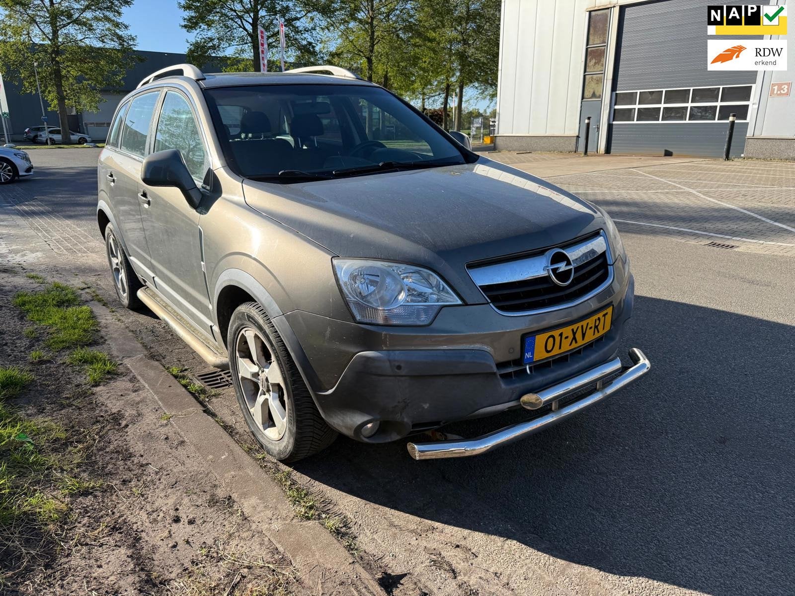 Opel Antara 2.4-16V Enjoy 4x4 nette auto (advertentie lezen), Auto's, Opel, Gebruikt, 4 cilinders, Beige, Bedrijf