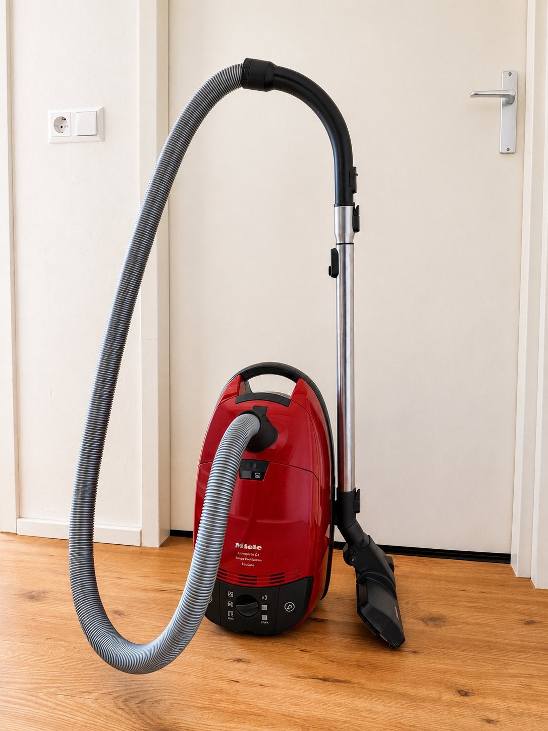 Miele Complete C1 Tango Red Edition EcoLine stofzuiger, Witgoed en Apparatuur, Stofzak, Gebruikt, Ophalen of Verzenden, Miele