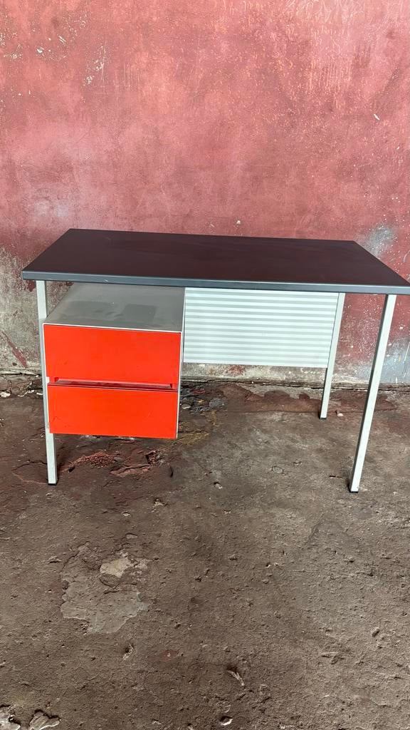 Vintage Gispen bureau - Stijlvol en functioneel, Ophalen, Gebruikt, Met lades, Metaal