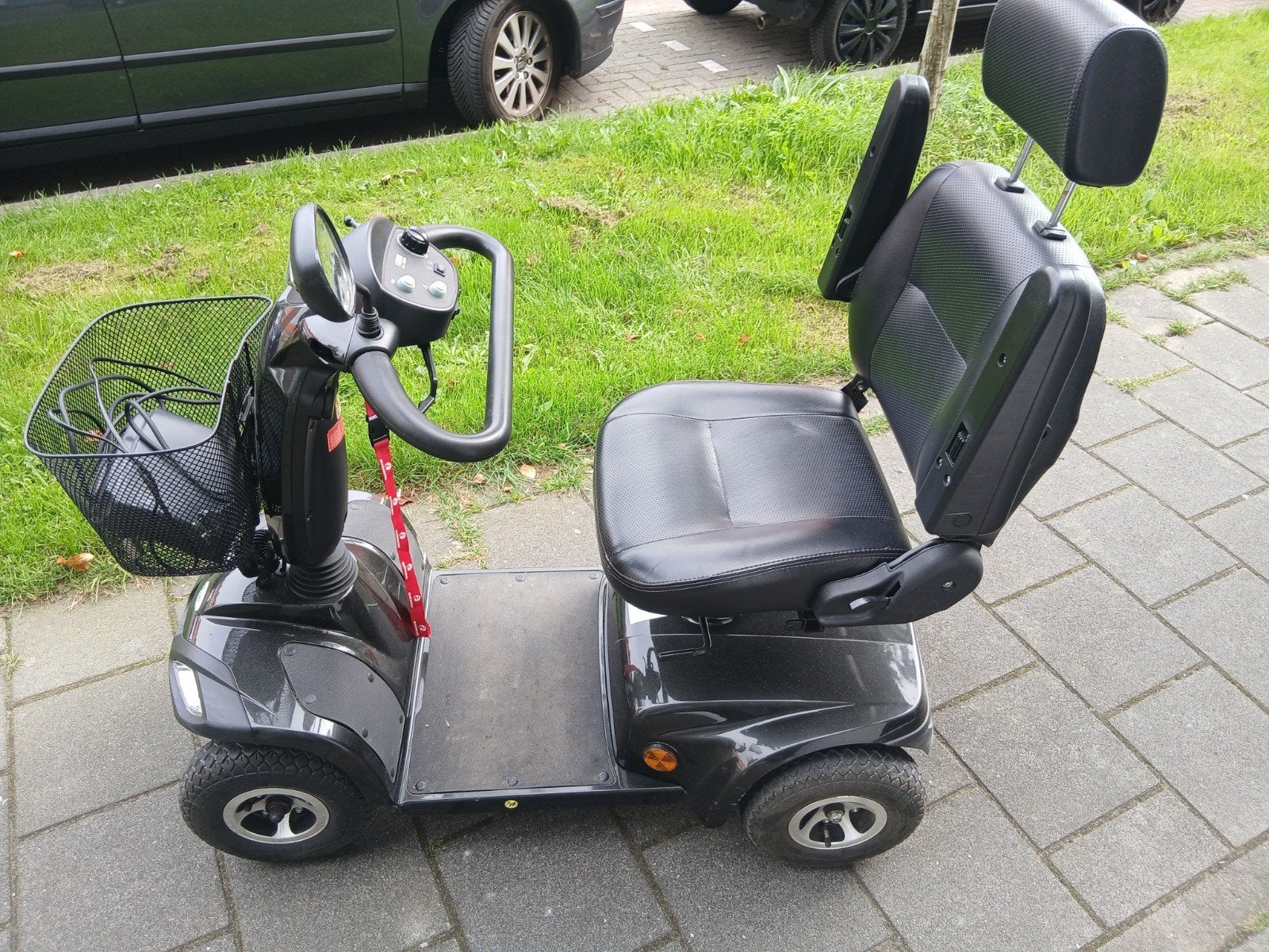 mooie en compacte scootmobiel Drive ST4D, Ophalen, Zo goed als nieuw, Drive