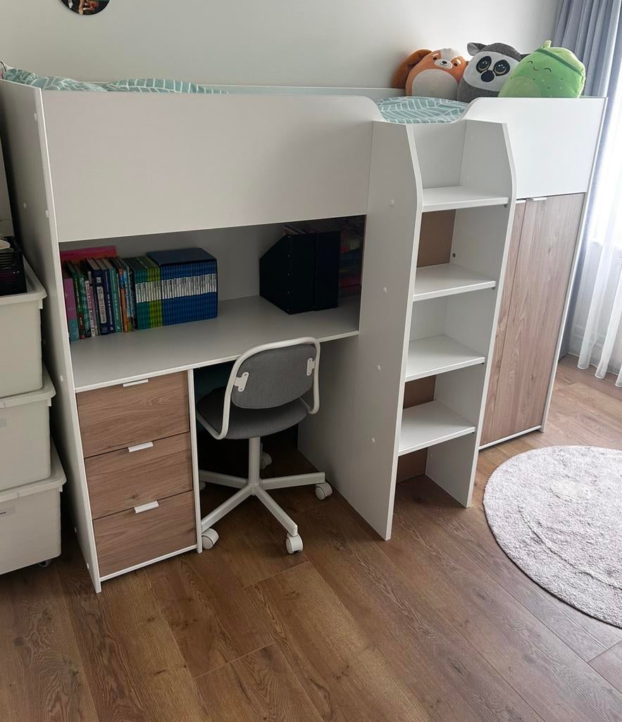 Half hoogslaper met bureau en kast, Kinderen en Baby's, Kinderkamer | Stapelbedden en Hoogslapers, Ophalen, Zo goed als nieuw