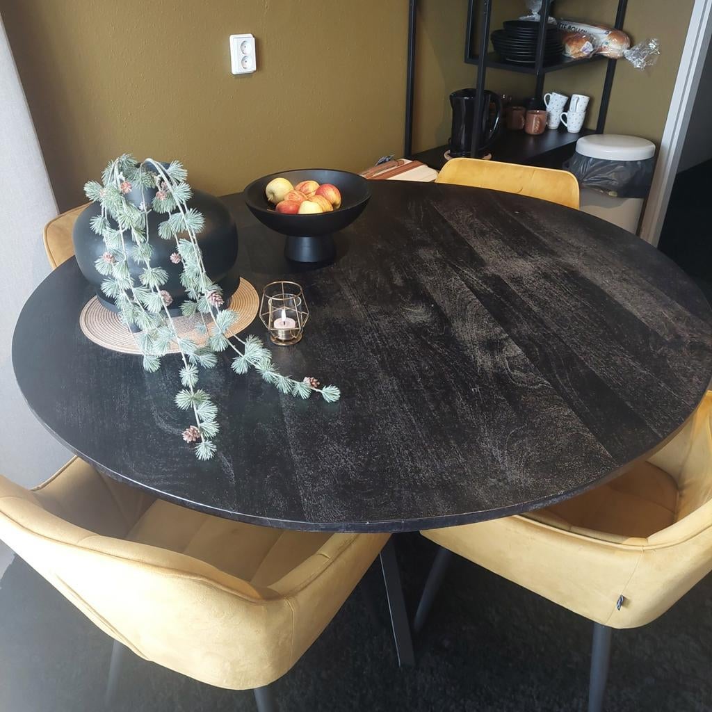 Moderne ronde eettafel met metalen onderstel, Huis en Inrichting, Tafels | Eettafels, Overige houtsoorten, Gebruikt, Rond, Ophalen of Verzenden