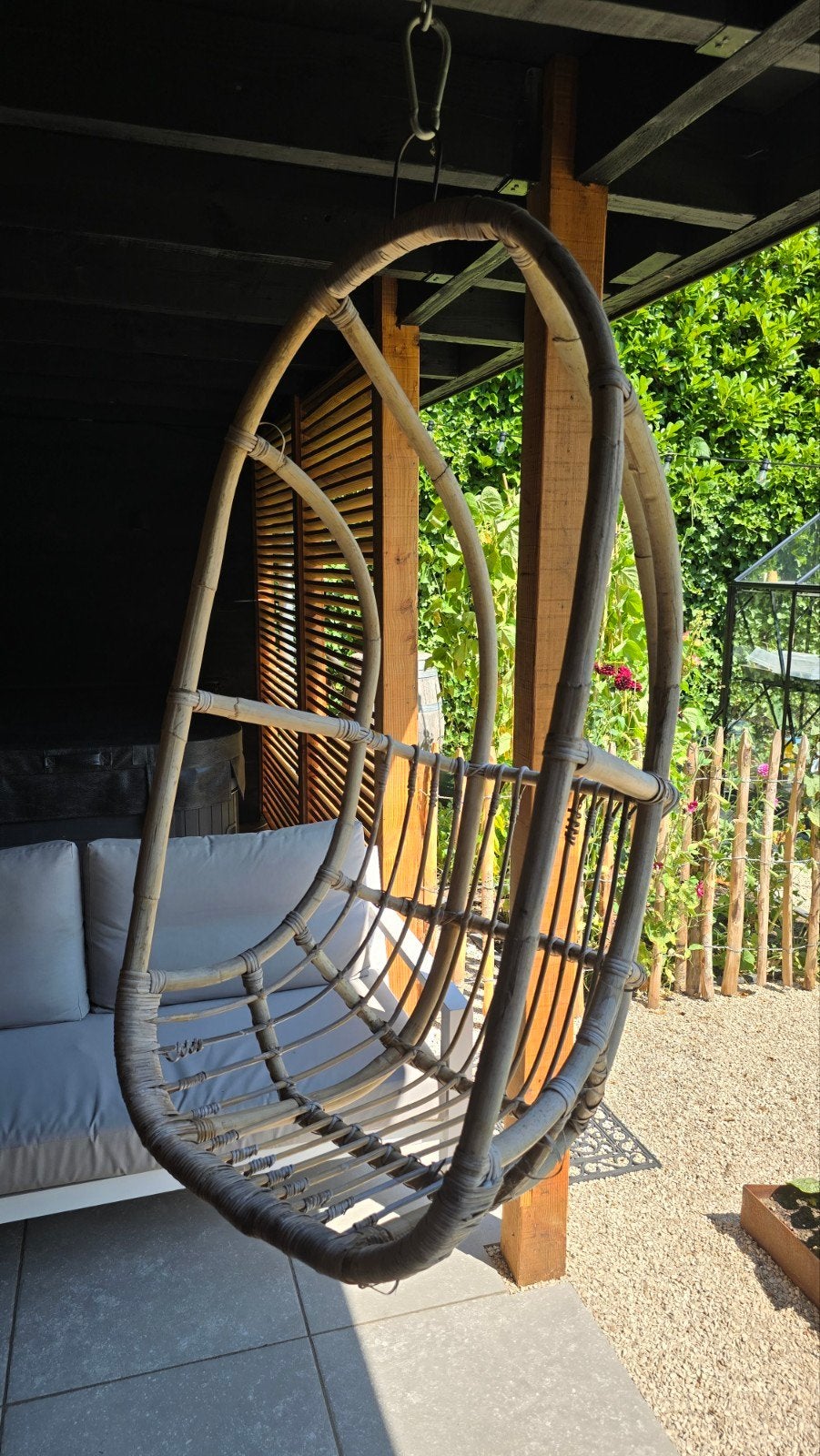Schommelstoel met veer - Rotan hangstoel, Ophalen, Gebruikt, Rotan