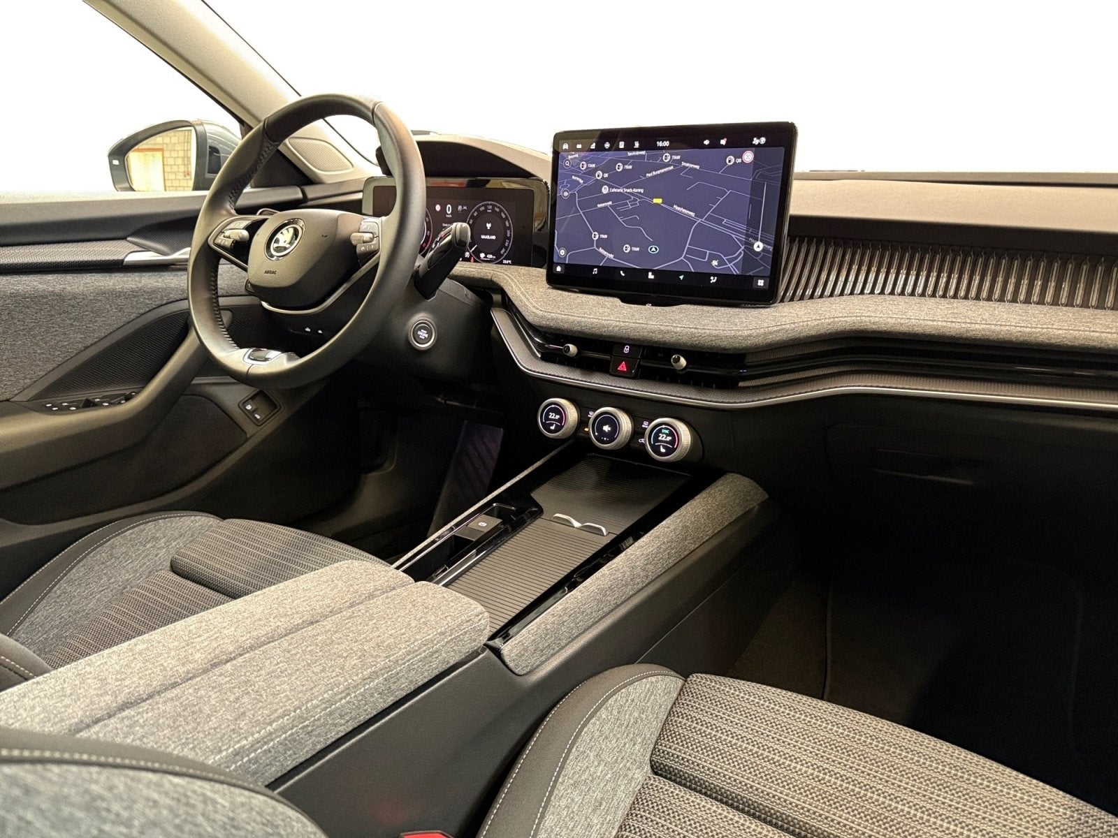 Skoda Superb Combi 1.5 TSI PHEV Business Edition I 133 KM Ac, Auto's, Stof, Euro 6, 4 cilinders, Plug-in hybride