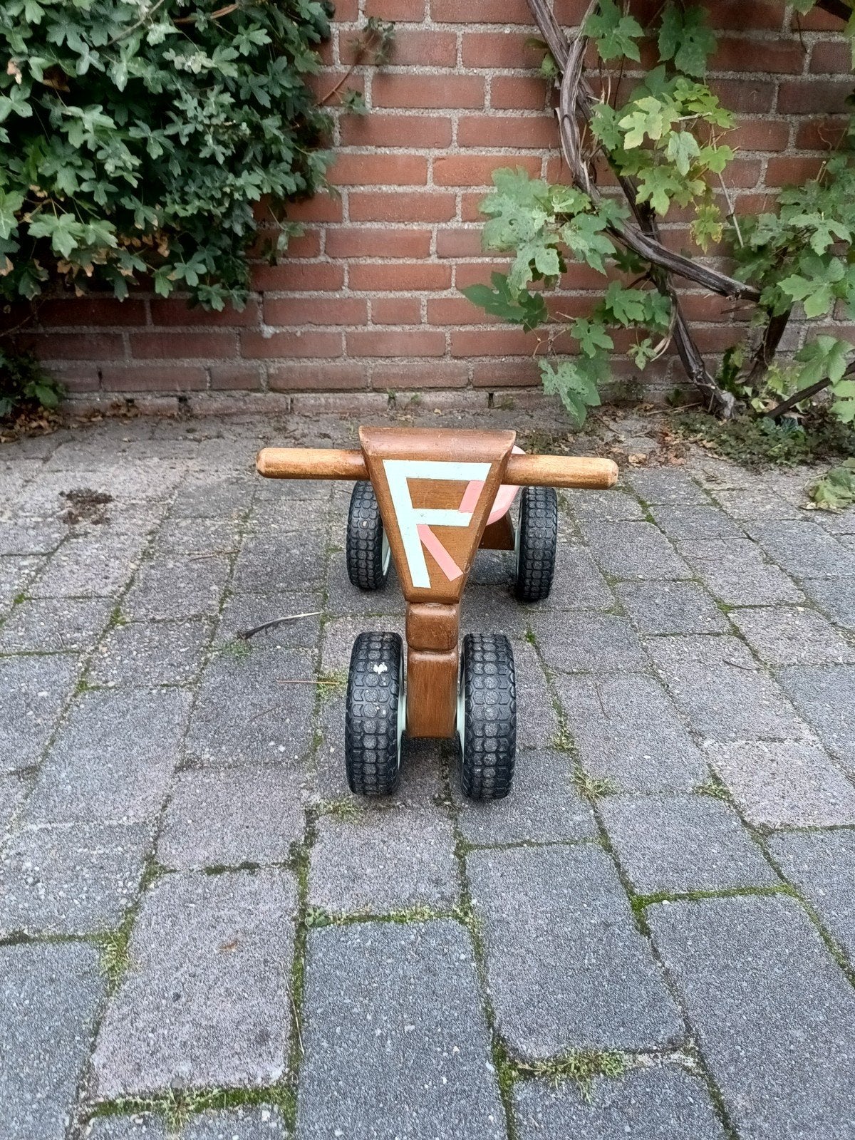 Houten loopfietsje voor kinderen, Kinderen en Baby's, Speelgoed | Buiten | Voertuigen en Loopfietsen, Ophalen, Gebruikt, Loopfiets