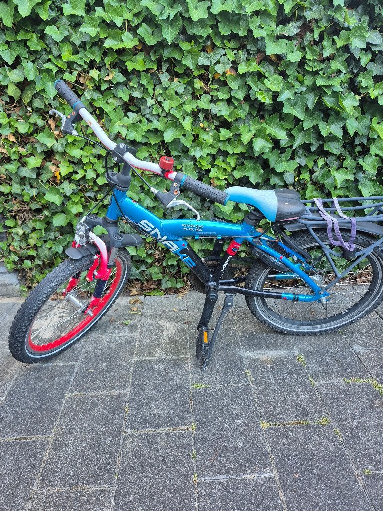 Jongensfiets Loekie Snake, Fietsen en Brommers, Fietsen | Jongens, Ophalen, Terugtraprem, Gebruikt, Handrem