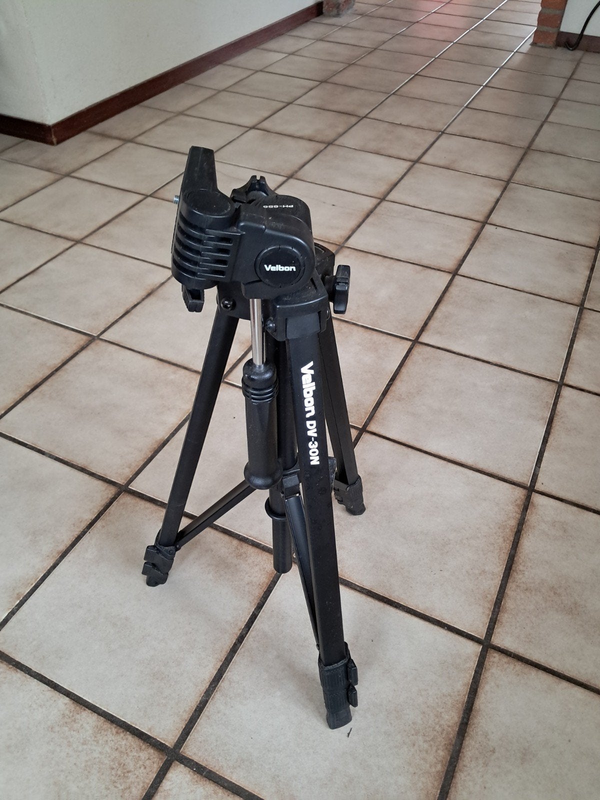 Velbon DV-30N statief met PH-666 balhoofd, Gebruikt, Minder dan 150 cm, Met balhoofd, Ophalen of Verzenden