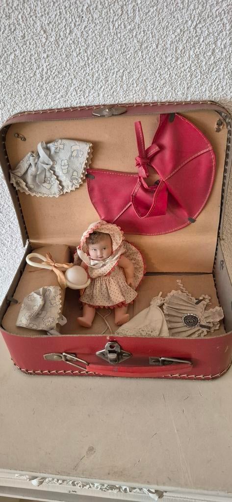 Vintage koffertje met popje en accessoires, Antiek en Kunst, Ophalen of Verzenden