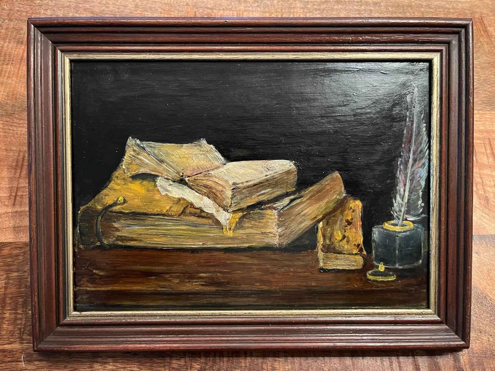 Olieverfschilderij: Boeken en veer, Antiek en Kunst, Ophalen, Paneel, Stilleven, Olieverf