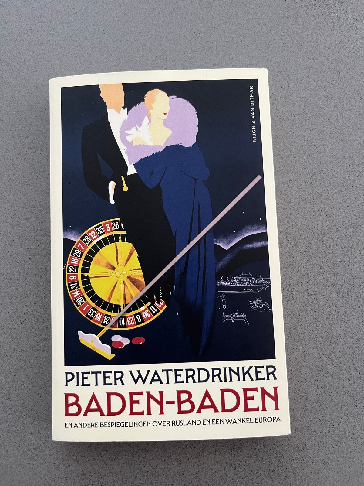 Baden-Baden - Pieter Waterdrinker (Boek), Boeken, Literatuur, Ophalen of Verzenden, Gelezen, Nederland