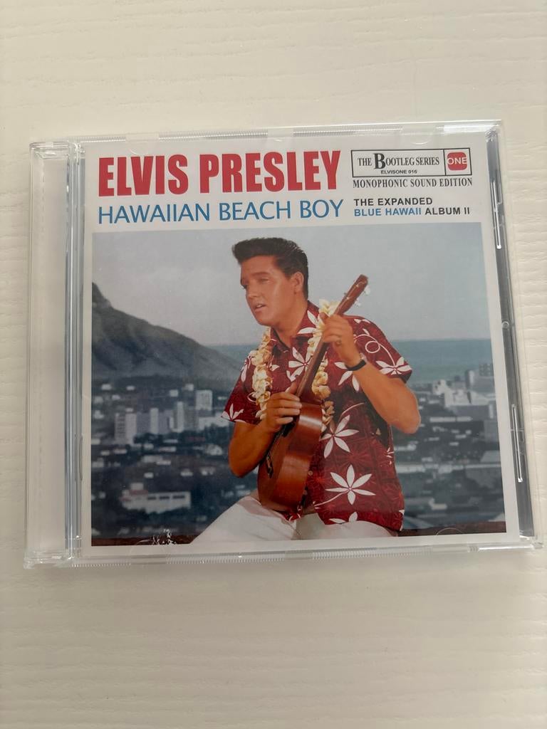 Elvis - Hawaiian Beach Boy (Bootleg CD) 1/1000, Verzamelen, Muziek, Artiesten en Beroemdheden, Ophalen of Verzenden, Zo goed als nieuw