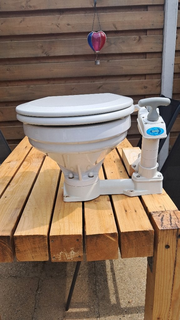 Jabsco onderwatertoilet, Ophalen, Gebruikt, Kombuis en Sanitair