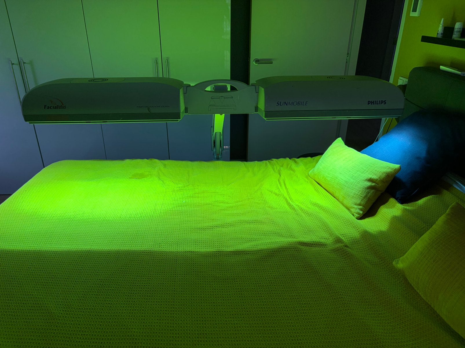 Philips inklapbare sunmobile HB951 met gezichtsbruiner, Ophalen, Zo goed als nieuw, Gezichtsbruiner, Minder dan 10 lampen