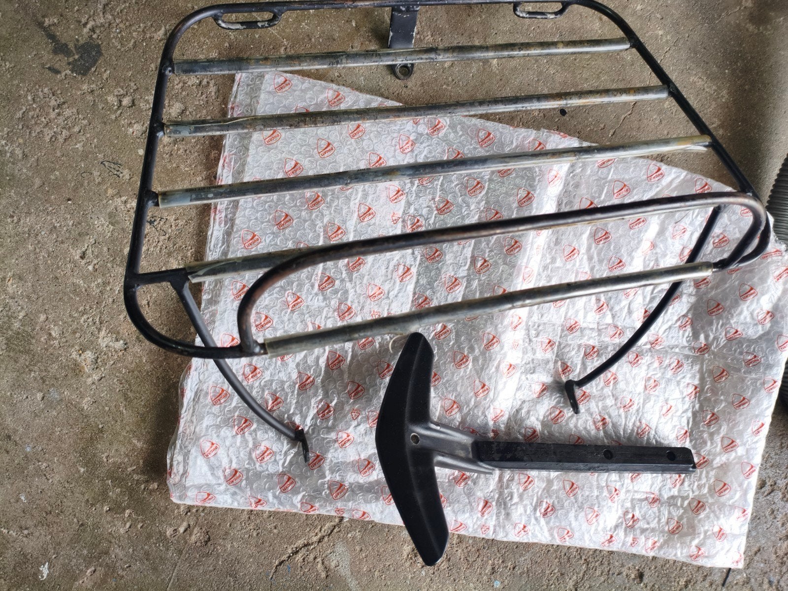 Ducati Diavel 1200 bagagerek met passagiershouvast, Ophalen of Verzenden, Gebruikt