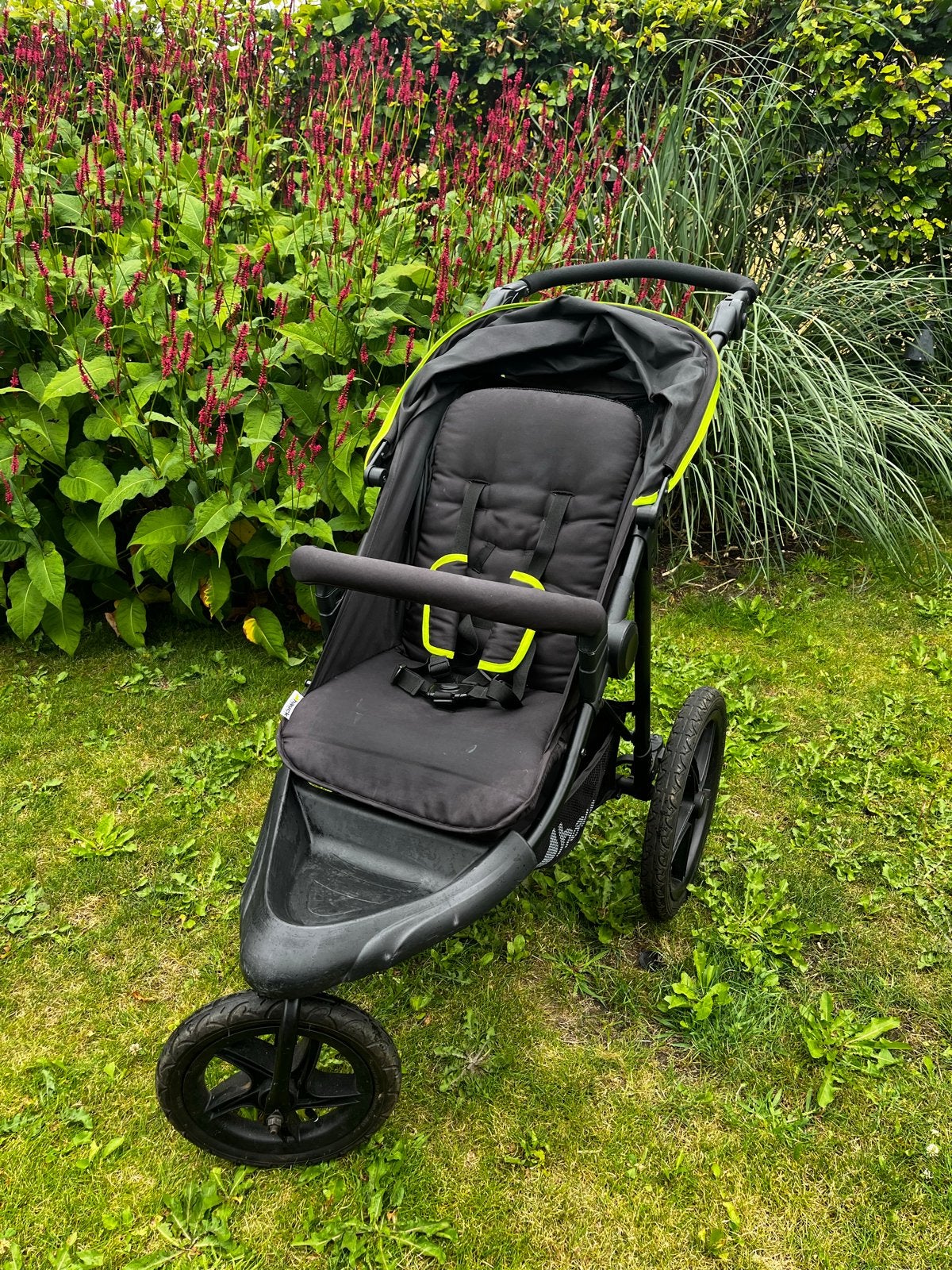 Hauck kinderwagen - Zwart met neon geel, Kinderen en Baby's, Ophalen, Gebruikt, Kinderwagen, Overige merken