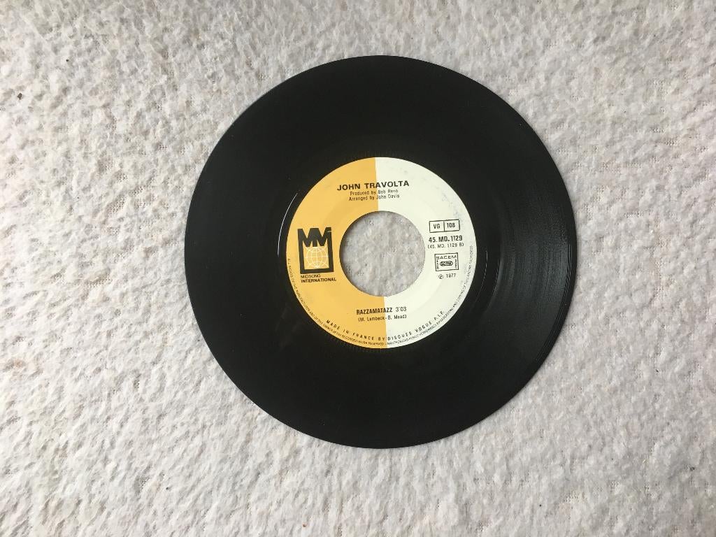 single John Travolta big trouble  razzamatazz, Verzenden, Gebruikt, Pop, Single