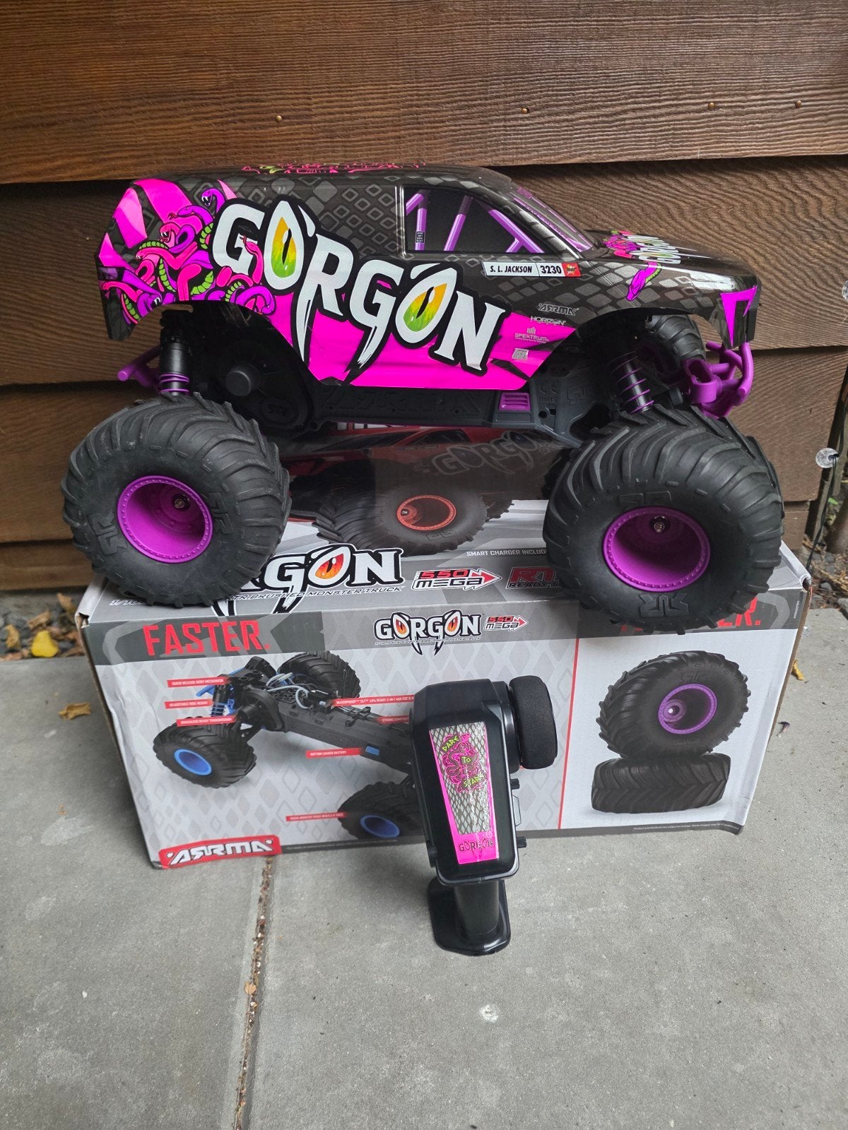 ARRMA 1/10 GORGON 2WD RTR Brushed Monster Truck Paars, Elektro, Auto offroad, Ophalen of Verzenden, Zo goed als nieuw