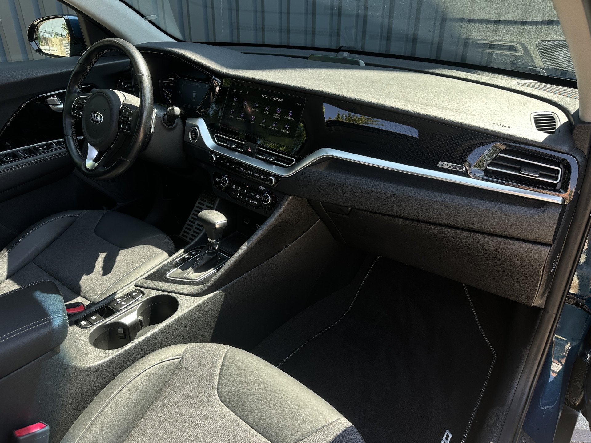 Kia Niro 1.6 GDi PHEV Spirit Panoramadak, Trekhaak, JBL, Auto's, Dealer onderhouden, Gebruikt, Zwart, Blauw