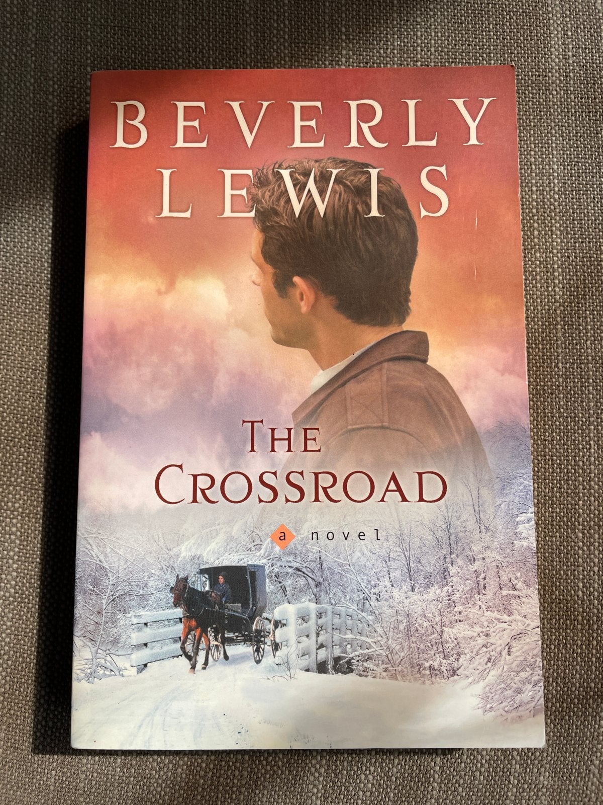 The Crossroad - Roman van Beverly Lewis, Ophalen of Verzenden, Gelezen