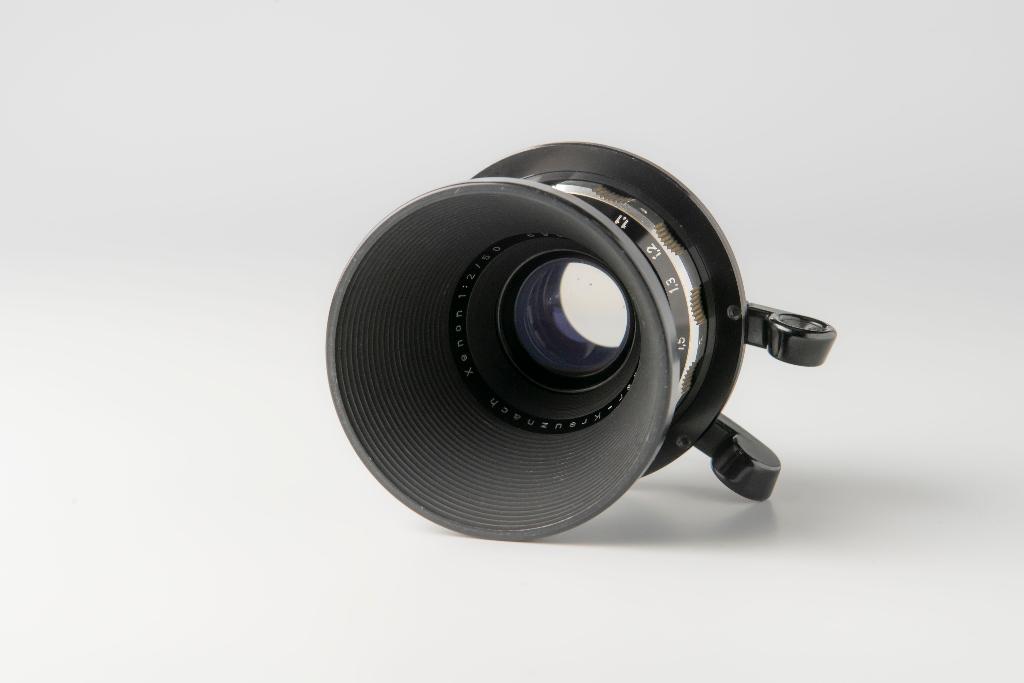 Schneider Xenon 50mm f/2.0, Ophalen of Verzenden, Gebruikt, Standaardlens