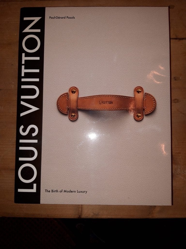 Boek LOUIS VUTTON Boek LOUIS VUTTON, Boeken, Ophalen, Zo goed als nieuw, Overige onderwerpen, Pauk Gererd