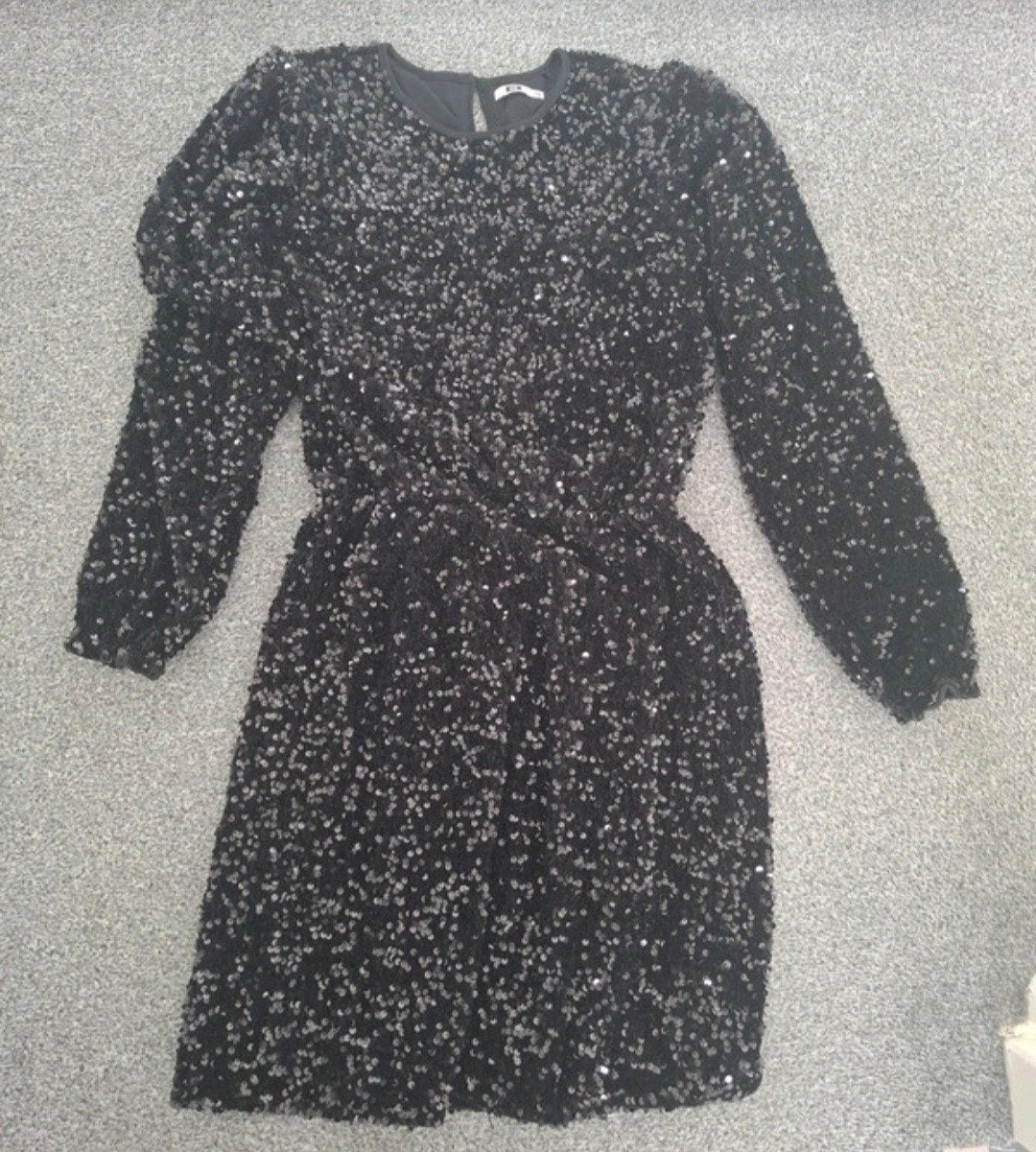 Mooie zwarte jurk met pailletten maat 170/176, Kinderen en Baby's, Gebruikt, Meisje, Ophalen of Verzenden, Jurk of Rok