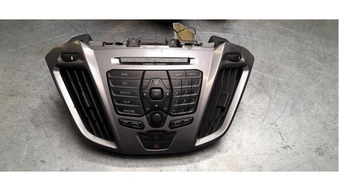 Radiobedienings paneel van een Ford Transit Custom, Gebruikt, -, -, Ophalen of Verzenden