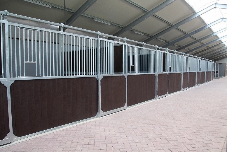 Paardenbox - voorraad of op maat | Kwaliteit voor elk budget, Stalling, 1 paard of pony