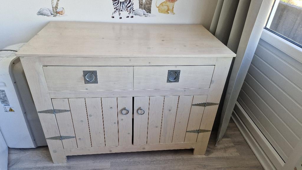 Ruime commode, Kinderen en Baby's, Kinderkamer | Commodes en Kasten, 50 tot 70 cm, Commode, Ophalen, Minder dan 90 cm