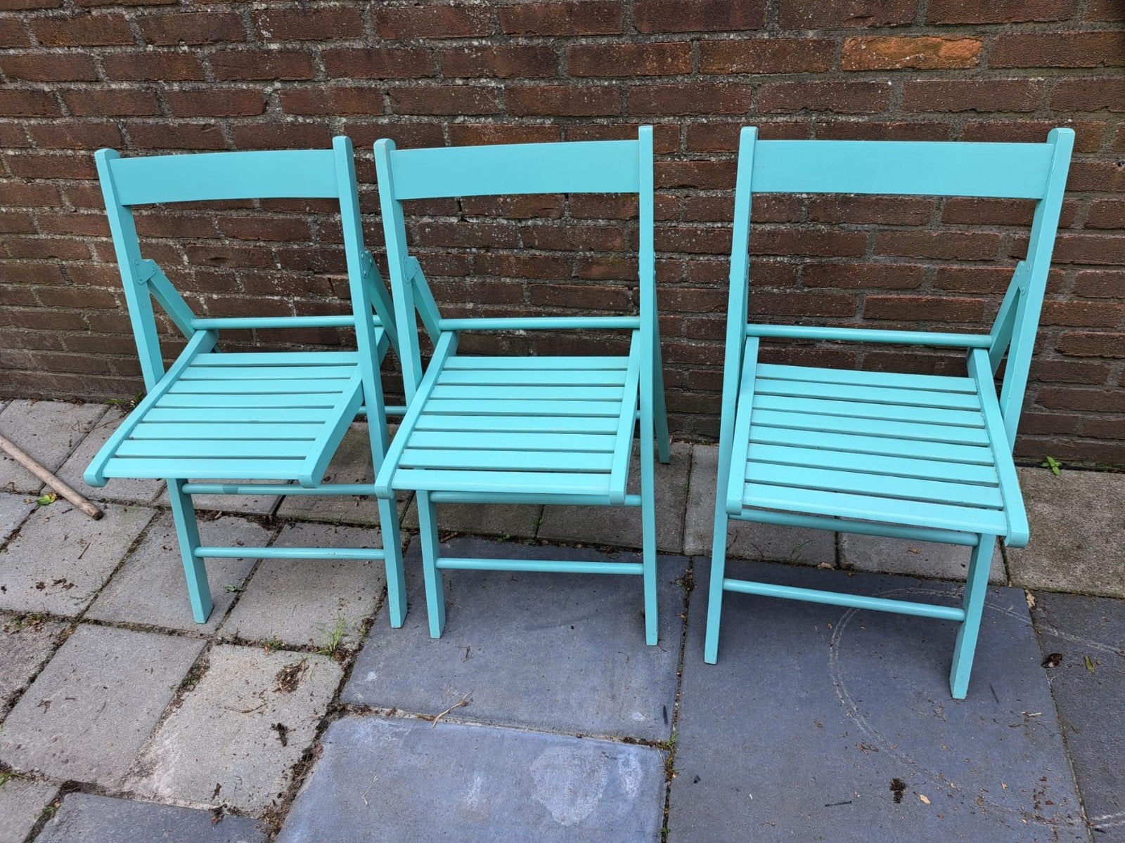 Set van 3 inklapbare lichtblauwe houten stoelen, Huis en Inrichting, Ophalen, Gebruikt, Drie, Blauw