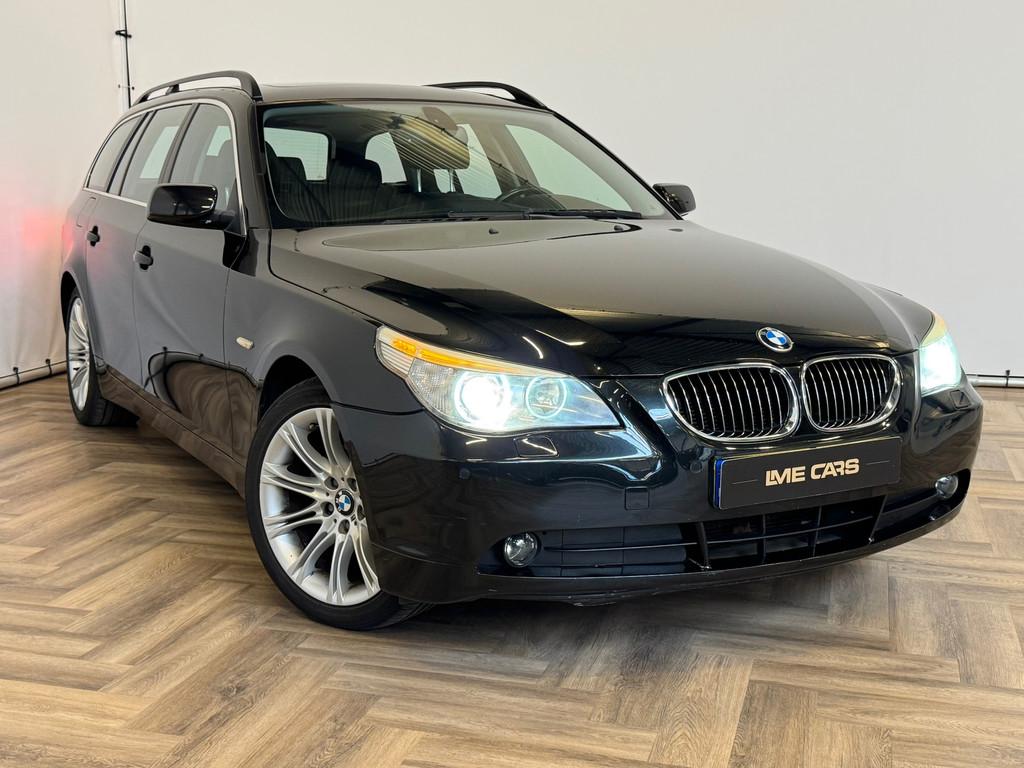 BMW 5-serie Touring 523i | NETTE AUTO! | DEALER ODERHOUDEN!, Automaat, Achterwielaandrijving, Zwart, Zwart