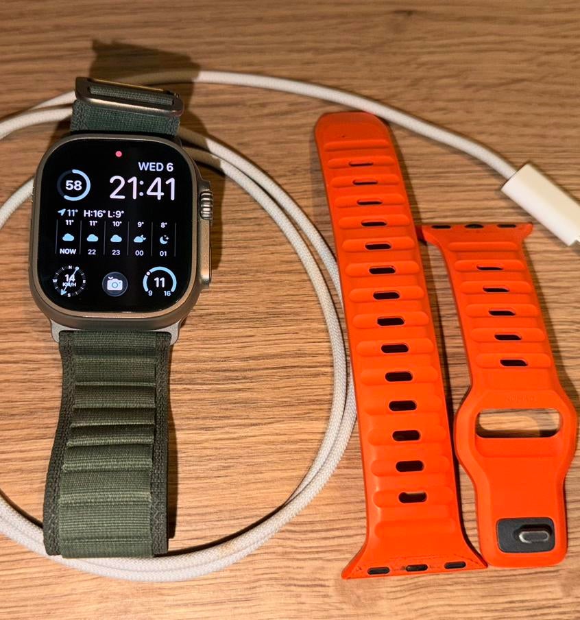 Apple Watch Ultra met extra bandje, Afstand, IOS, Ophalen of Verzenden, Zo goed als nieuw