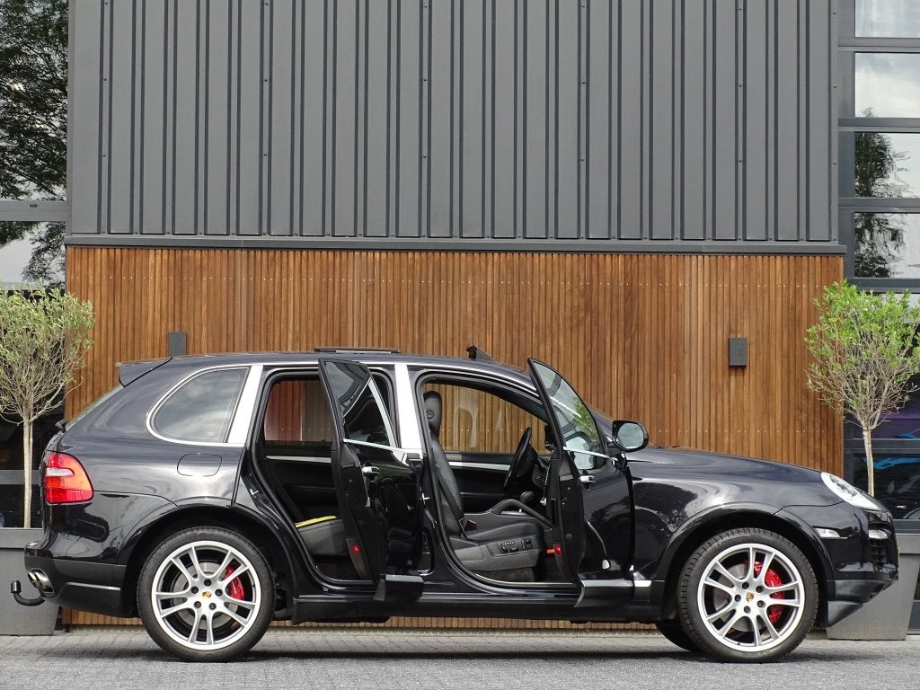 Porsche Cayenne 4.8 V8 Turbo 500PK / PCM / LED *NAP*, Automaat, Cayenne, Gebruikt, 8 cilinders