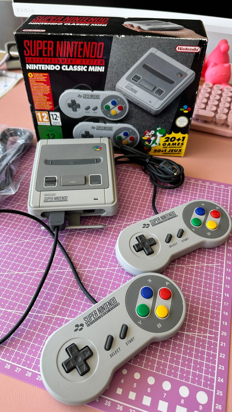 Super Nintendo Mini met 50 games en 2 controllers, Spelcomputers en Games, Spelcomputers | Nintendo Super NES, Zo goed als nieuw