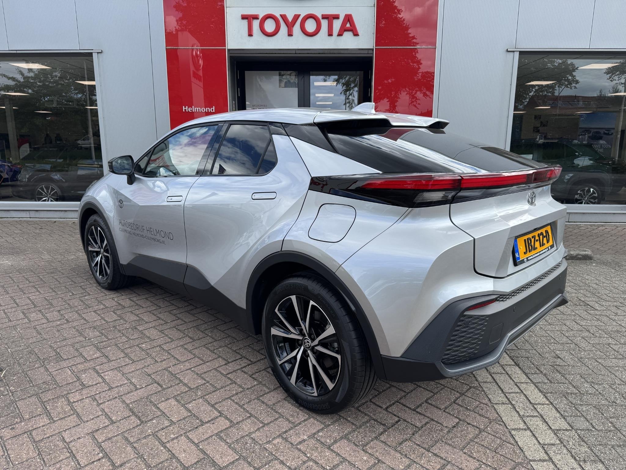 Toyota C-HR Hybrid 140 Dynamic, Auto's, Dealer onderhouden, Stof, 4 cilinders, Origineel Nederlands