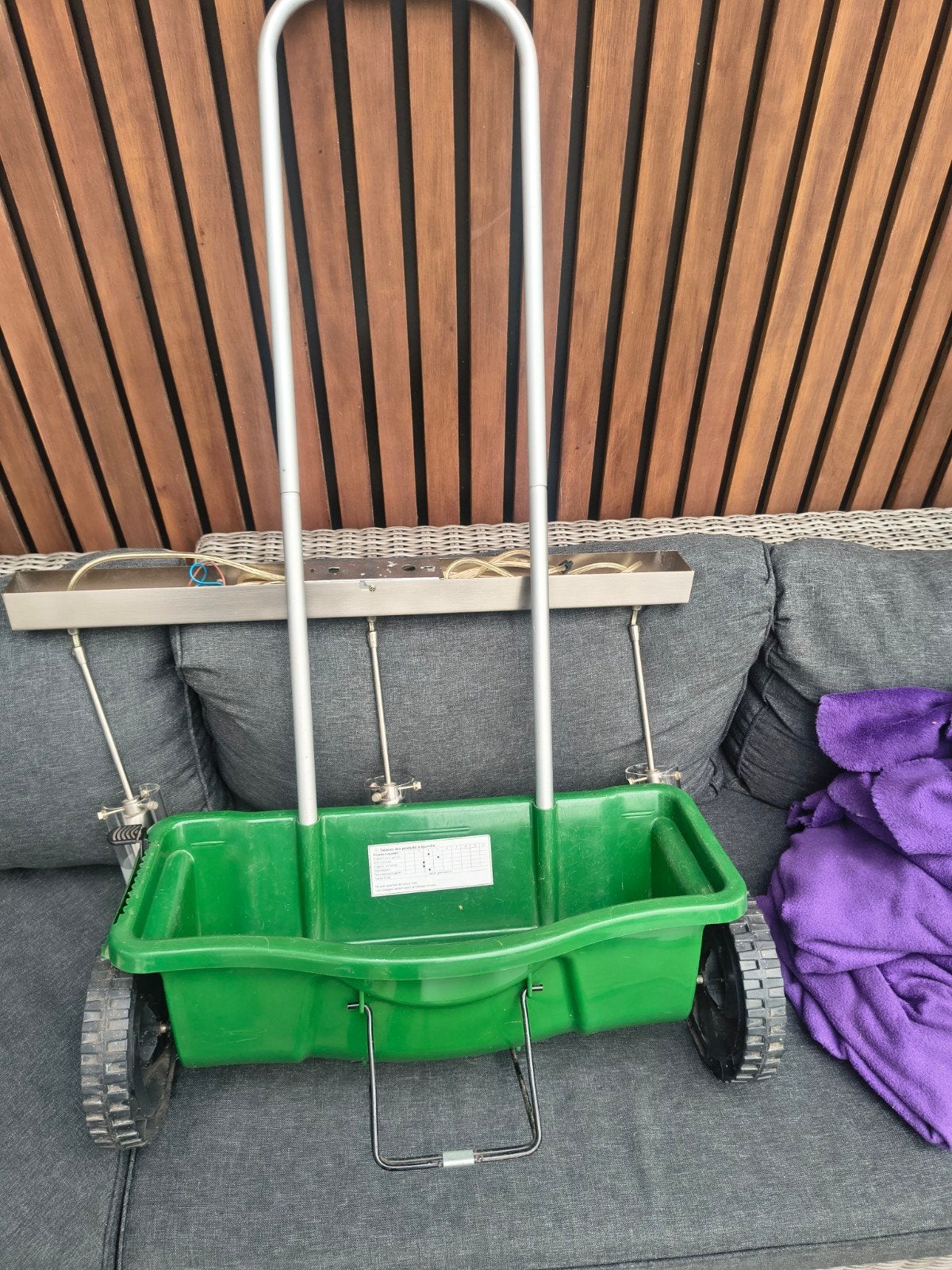 Strooiwagen, Ophalen, Zo goed als nieuw