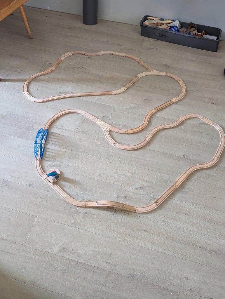 Brio houten treinbaan, treinen en extra's, Ophalen, Gebruikt, Overige typen