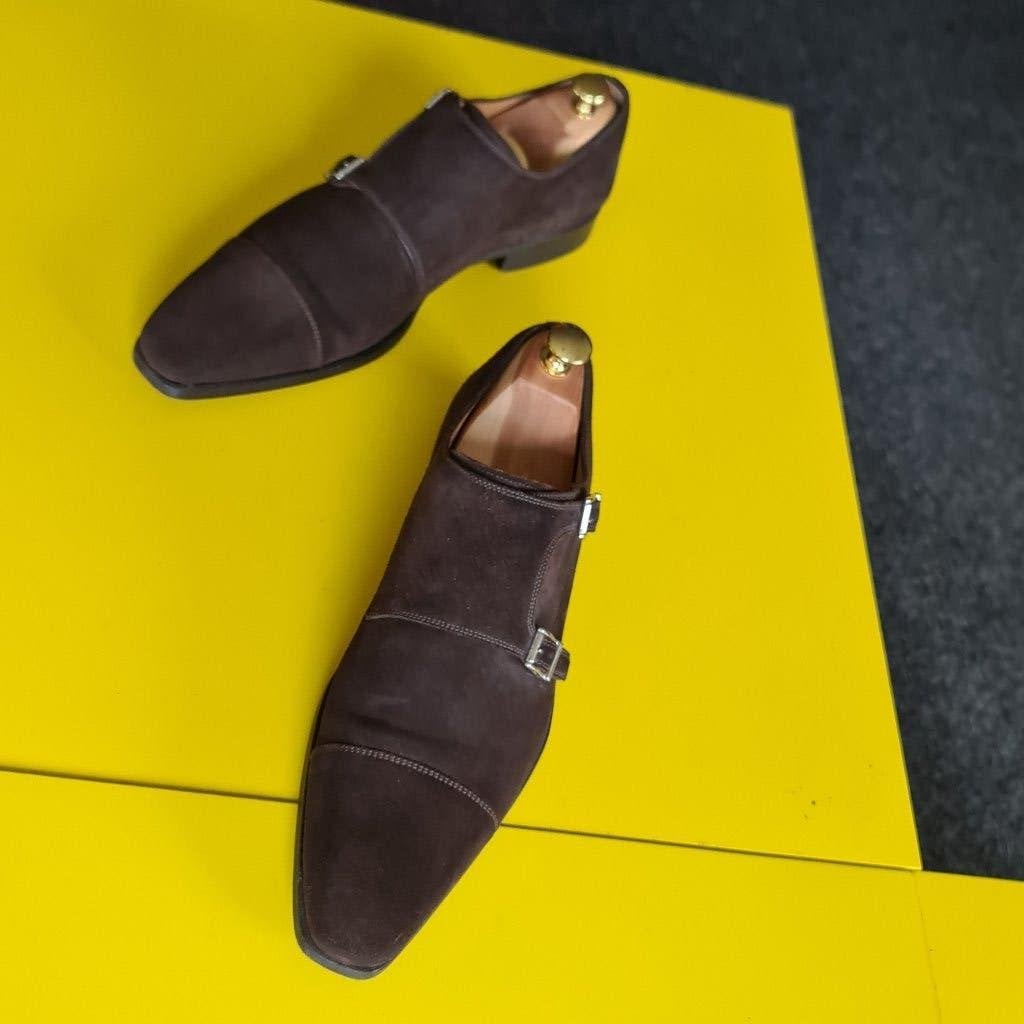 Prachtige Magnanni suede met 2 gesp en bruine kleur 43/5, Bruin, Ophalen of Verzenden, Magnanni, Gespschoenen