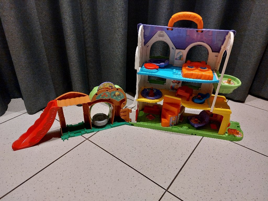 Diverse Toet Toet en Zoef Zoef incl. huis en garage, Ophalen, Gebruikt, 2 tot 4 jaar