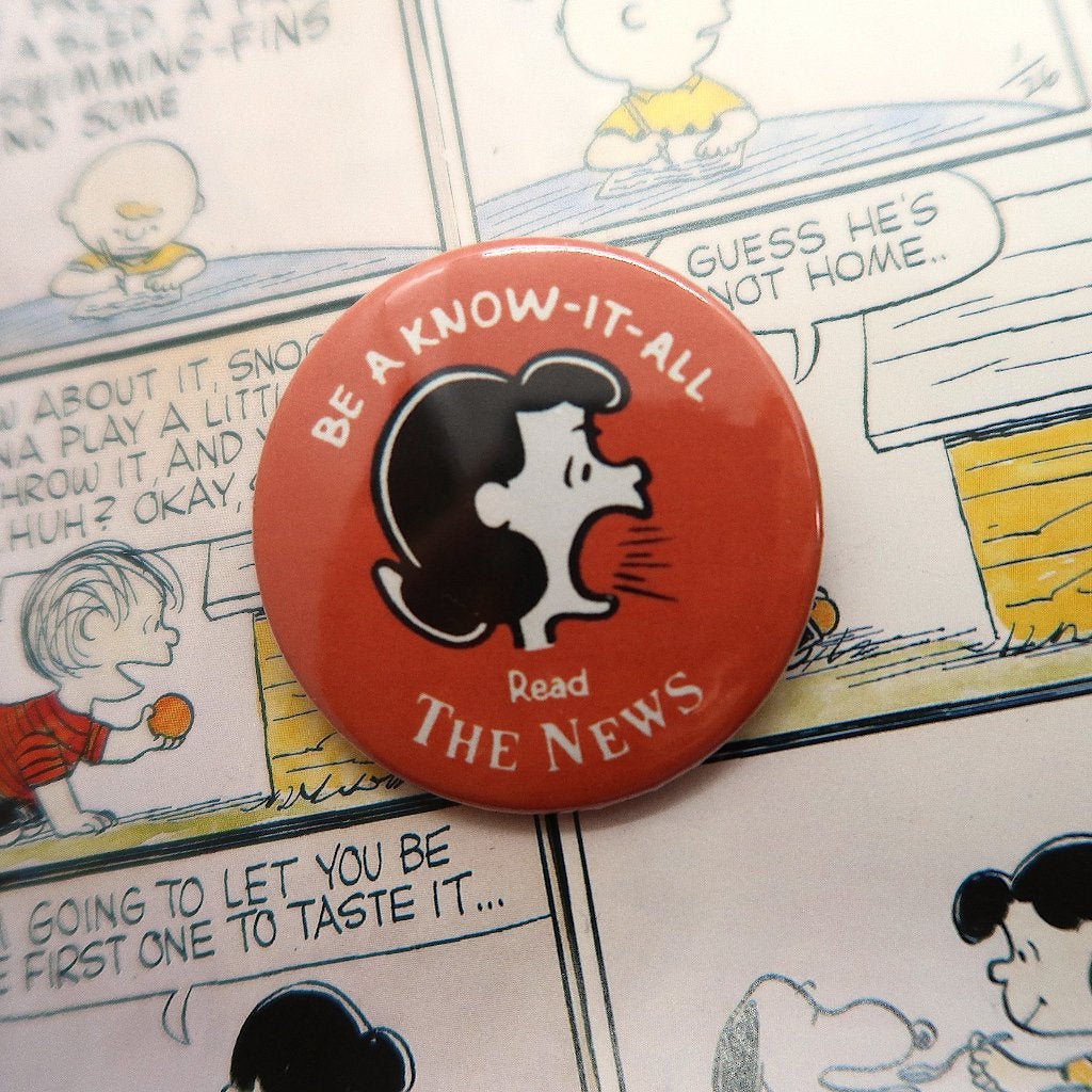 Snoopy Peanuts Comics Lucy 44MM Button Pin Badge, Verzamelen, Verzenden, Snoopy, Nieuw, Overige typen