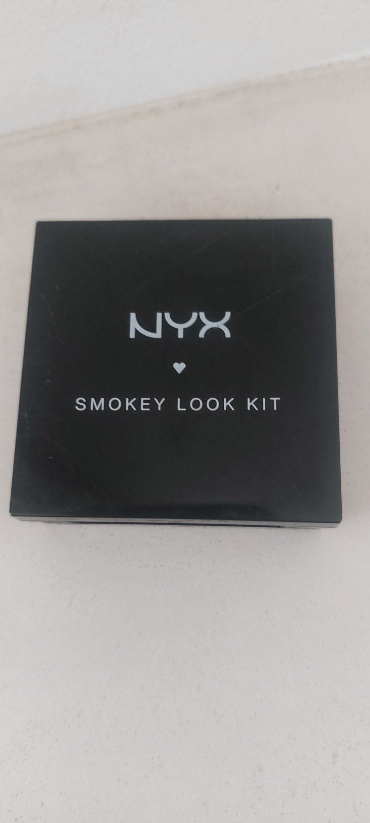 NYX Smokey Look kit, Ophalen of Verzenden, Zo goed als nieuw, Ogen, Make-up