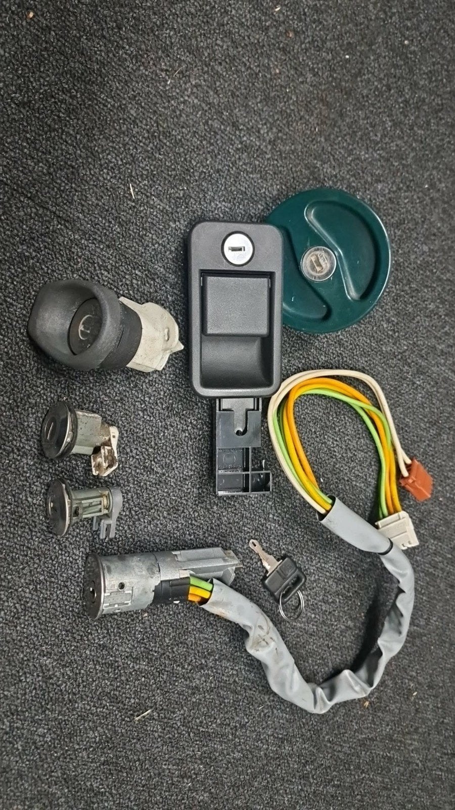 Slotenset Peugeot 205 GTI CTI XS Roland Garros, Ophalen of Verzenden, Gebruikt, Peugeot