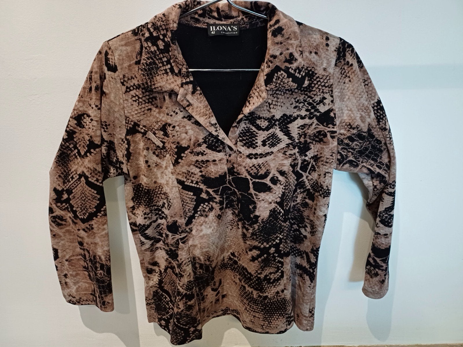 Ilona's Collection Blouse met Slangenprint - Maat 42, Kleding | Dames, Bruin, Maat 42/44 (L), Ophalen of Verzenden, Zo goed als nieuw