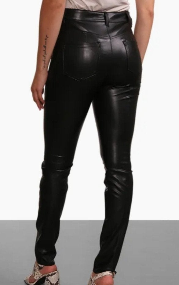 Marccain leatherlook broek mt 5/42 ZGAN, Zwart, Maat 42/44 (L), Ophalen of Verzenden, Zo goed als nieuw