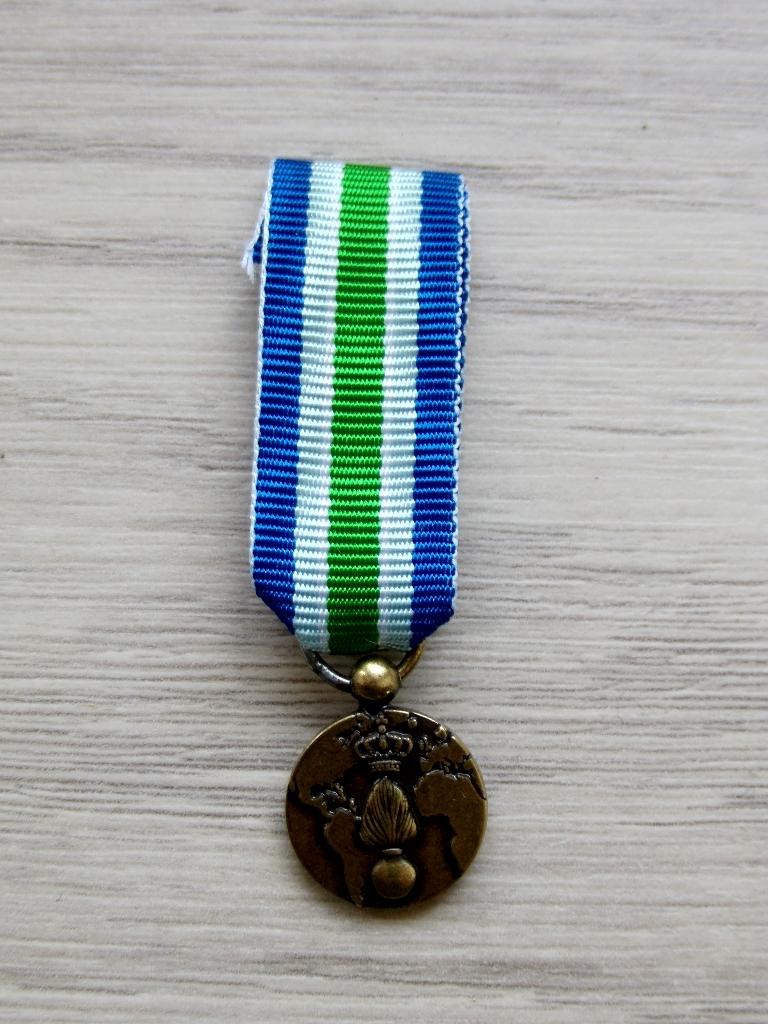 Miniatuur Marechaussee Medaille, Verzenden, Marechaussee, Nederland, Lintje, Medaille of Wings