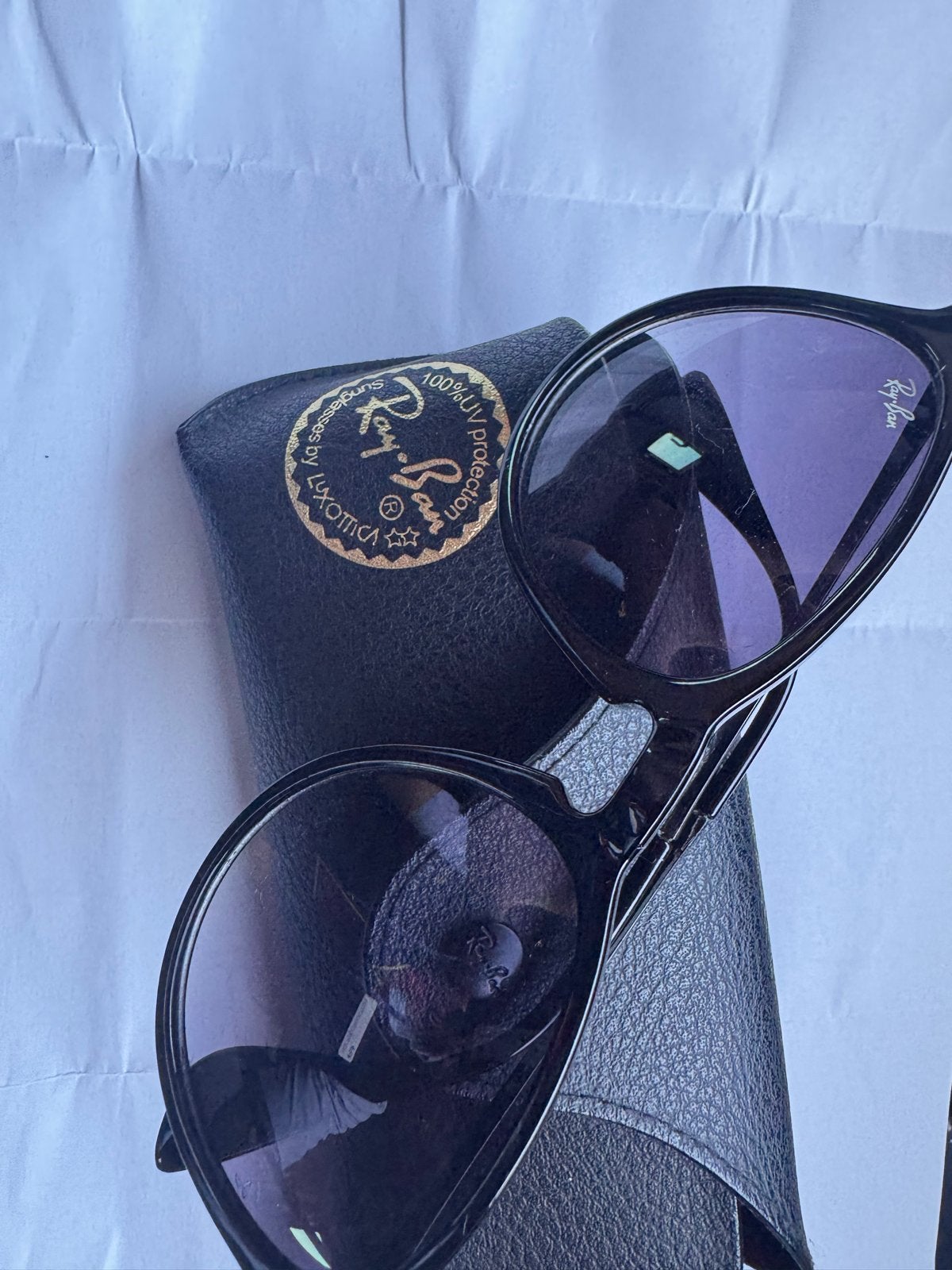 Stijlvolle Ray-Ban zonnebril - Zwart, Zonnebril, Zwart, Ophalen of Verzenden, Zo goed als nieuw