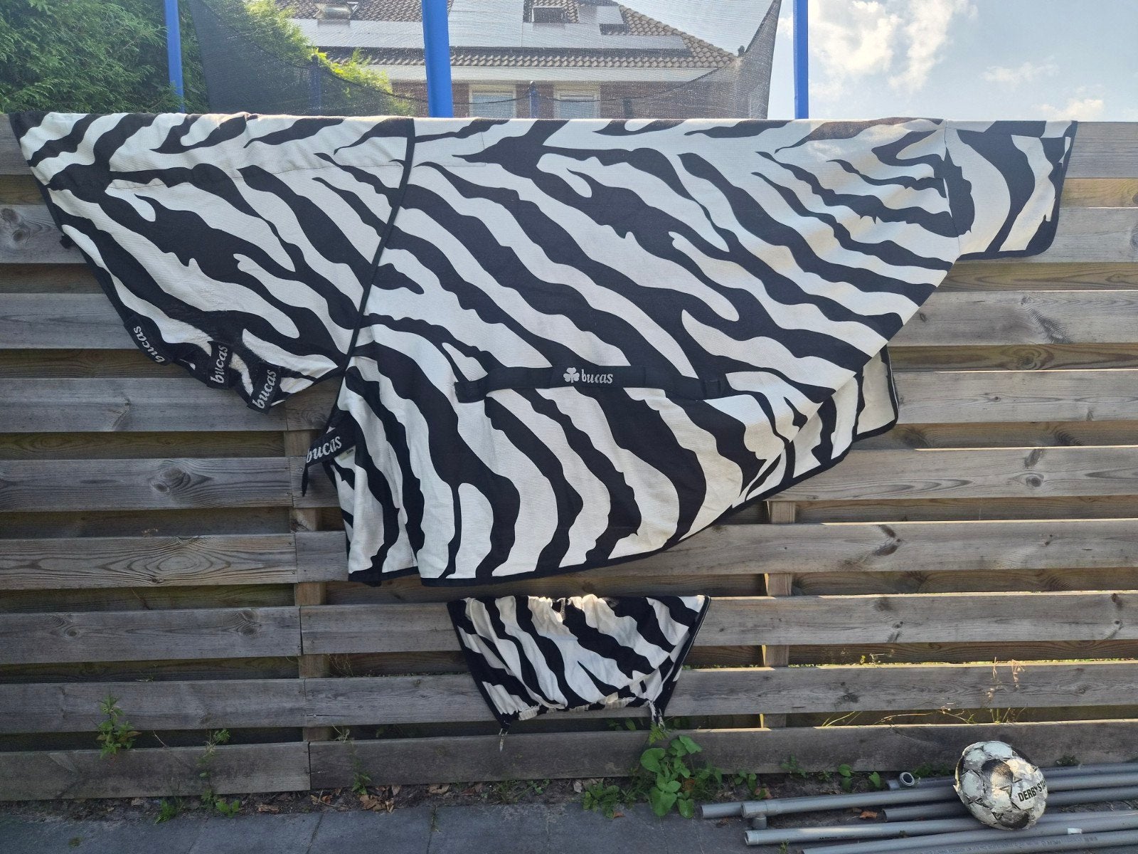 Bucas buzz off zebra full neck maat 195, Gebruikt, Vliegendeken, Full (L), Ophalen